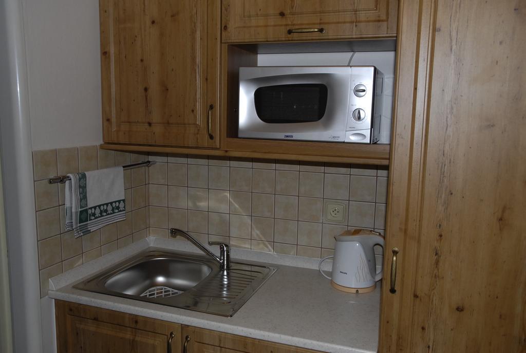 Selsky Dvur 1 Otel Police nad Metují Oda fotoğraf